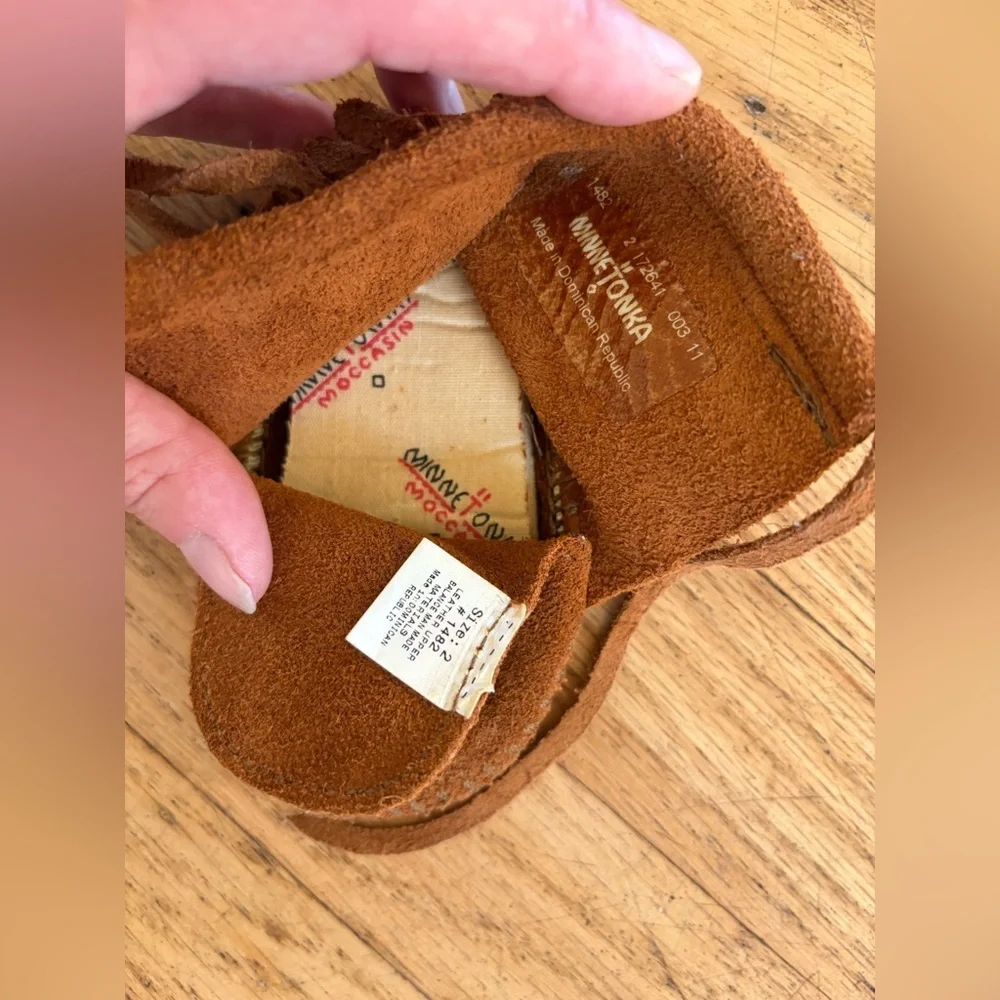 Minnetonka vintage leather crib mocassins
